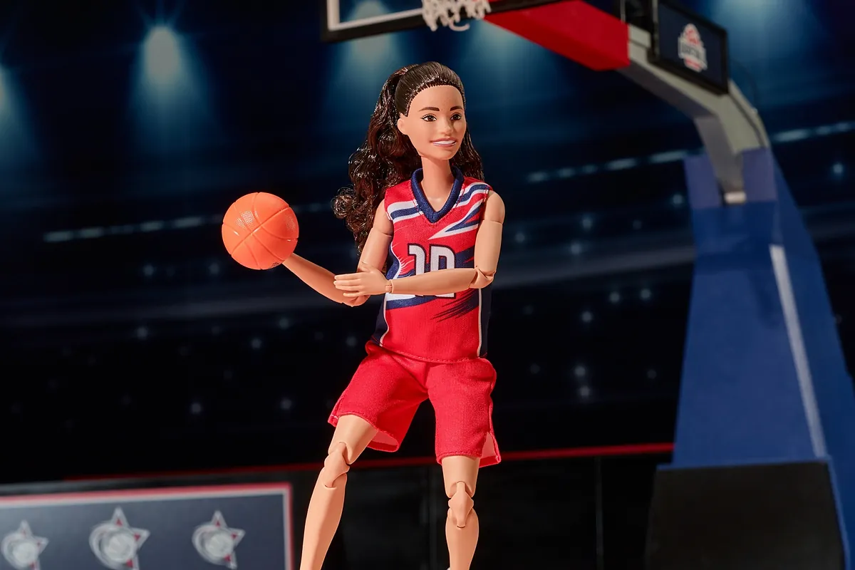 Sue Bird's Barbie moment made Angel Reese's fans go crazy with rage | Marca