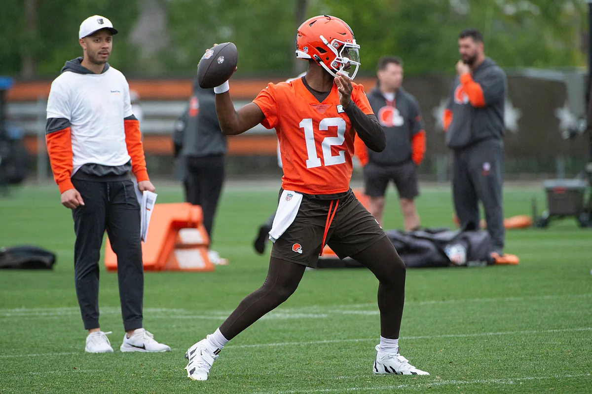 NFL fans slam Myles Garrett as Browns look to Shedeur Sanders for leadership