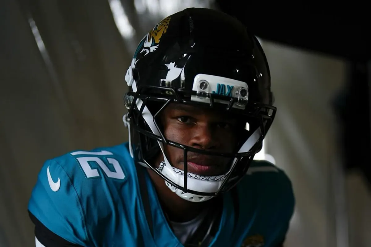 Travis Hunter's father's mugshot surfaces after probation violation arrest
