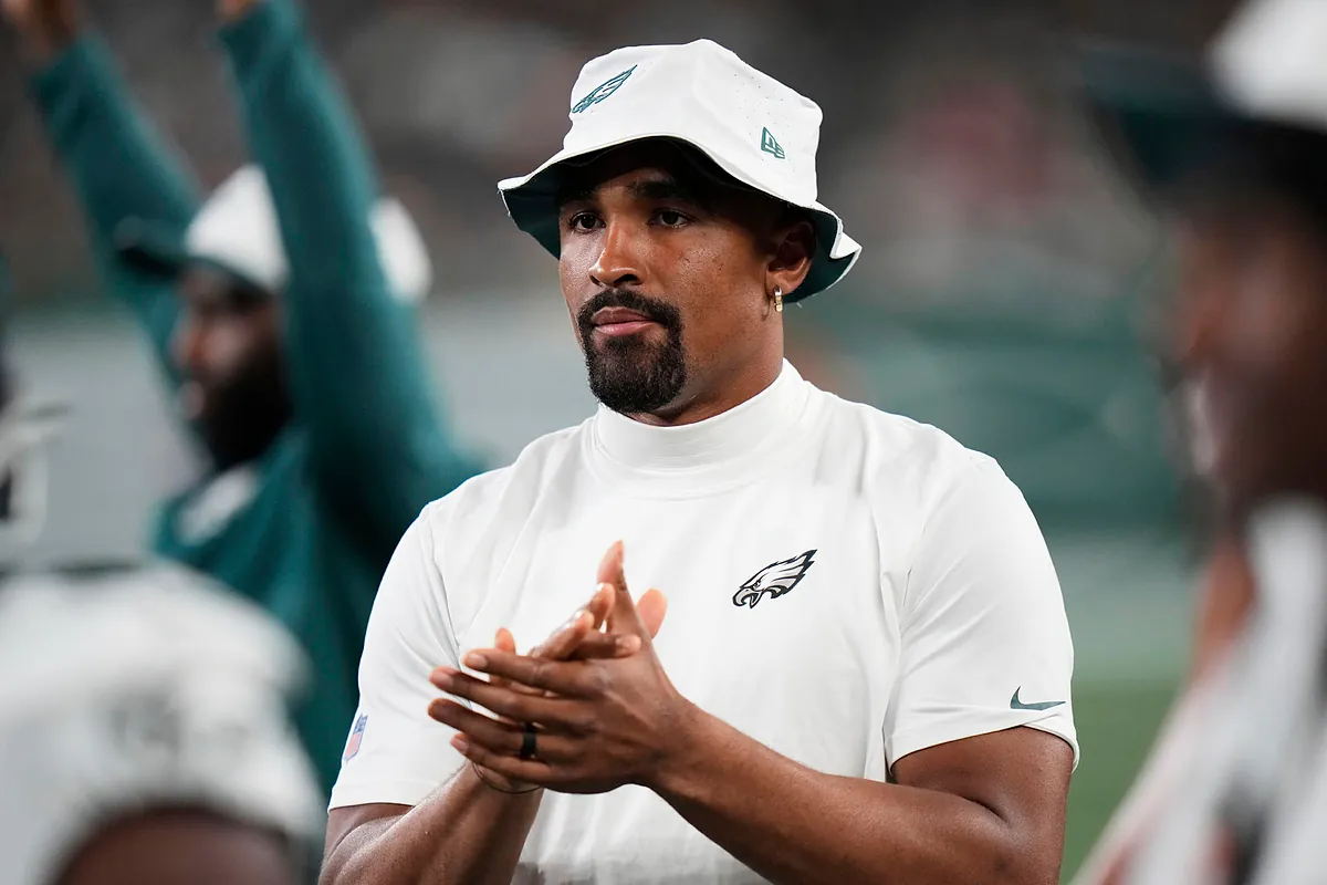 Eagles taking huge risk if they lose Jalen Hurts: Skip Bayless sends warning after Howie Roseman trade