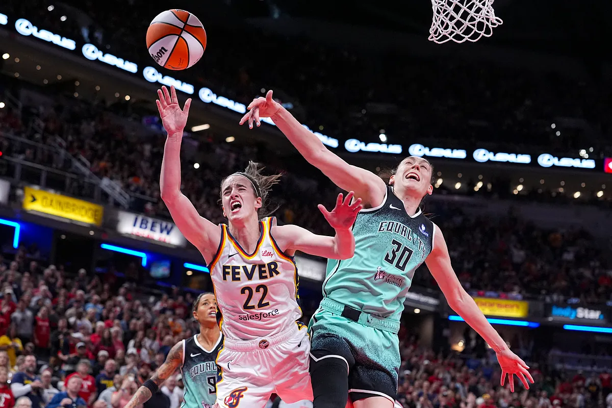 Caitlin Clark's frustration reaches a boiling point as a missed no call seals Fever loss to undefeated Liberty