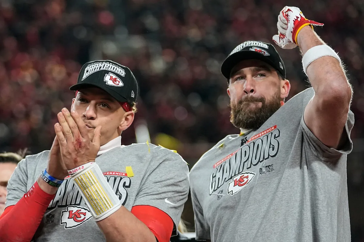 Patrick Mahomes wants the entire Chiefs locker room to support Travis Kelce's career move beyond football