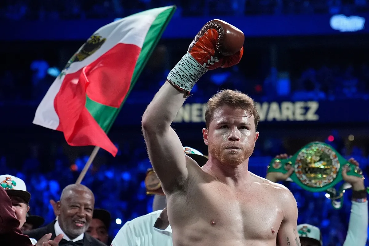 Recent opponent of Canelo Alvarez calls him out again after explosive knockout