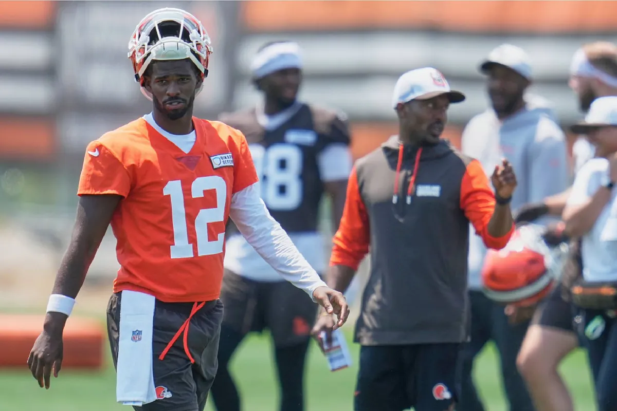 The Cleveland Browns' quarterbacks aren't ready for what Shedeur Sanders is bringing-he's got an ace up his sleeve