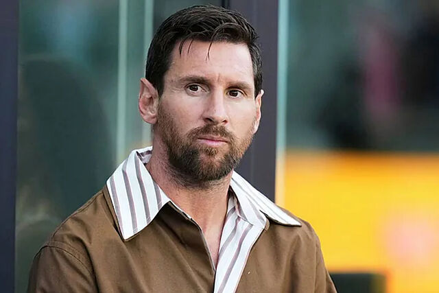 From the England team they compare Lionel Messi with a character from the Avengers.