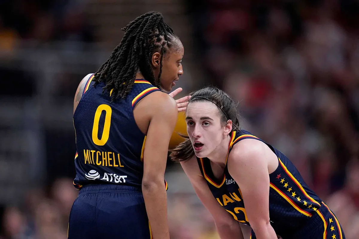 Caitlin Clark attitude sparks tension with teammates in front of uncomfortable room of reporters | Marca