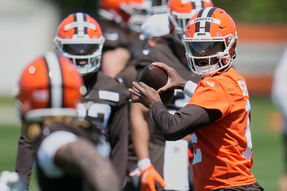 Shedeur Sanders' NFL Draft slide: A quarterback gamble that may backfire in Cleveland