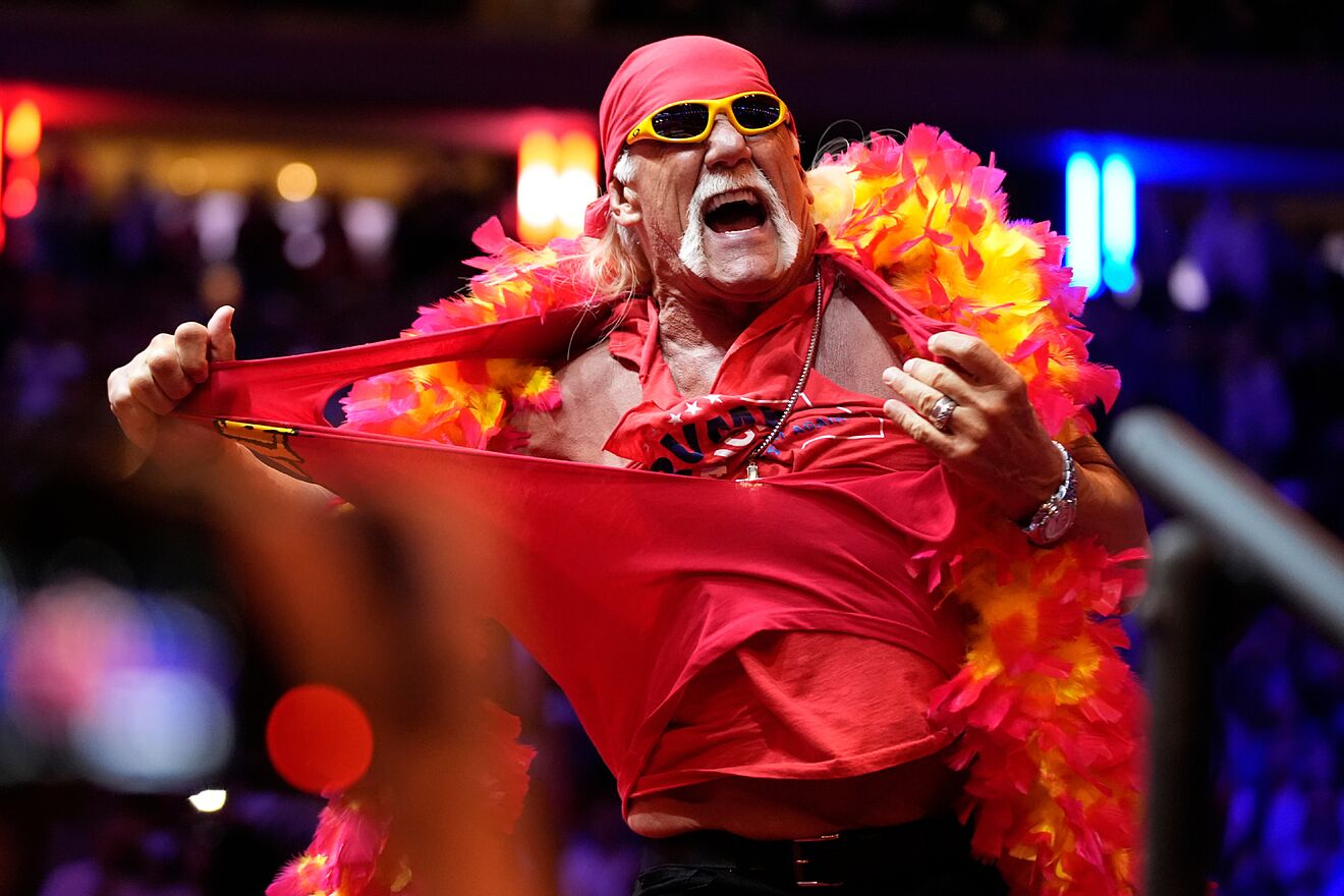 Hulk Hogan will be honored by NASCAR driver Ricky Stenhouse Jr. with a...