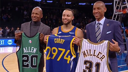 Stephen Curry Tribute: Ray Allen and Reggie Miller were at MSG to 