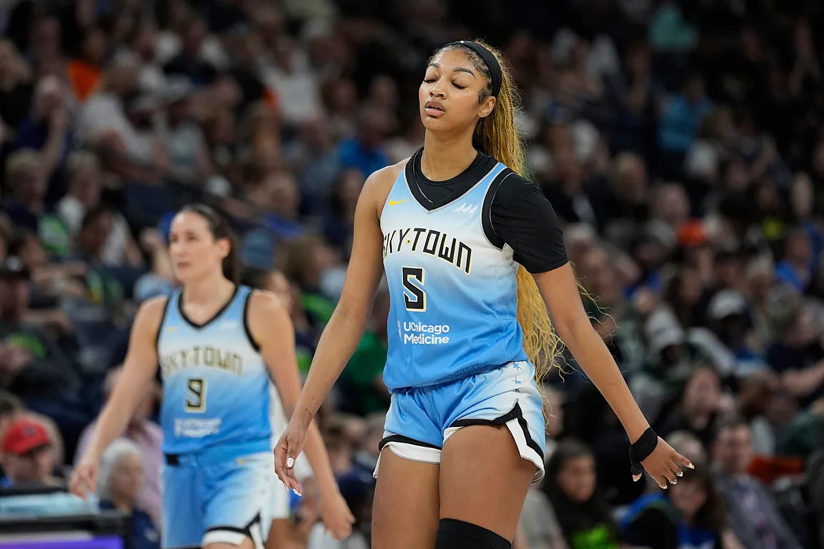 Candace Parker addresses Angel Reese tier ranking backlash: "There's no  hate" | Marca