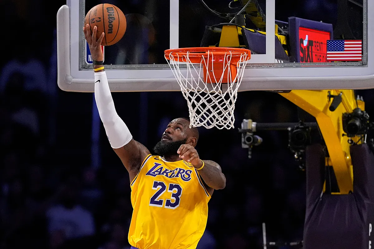 LeBron James held back in the face of Isiah Thomas' harsh criticism: "It's  useless" | Marca