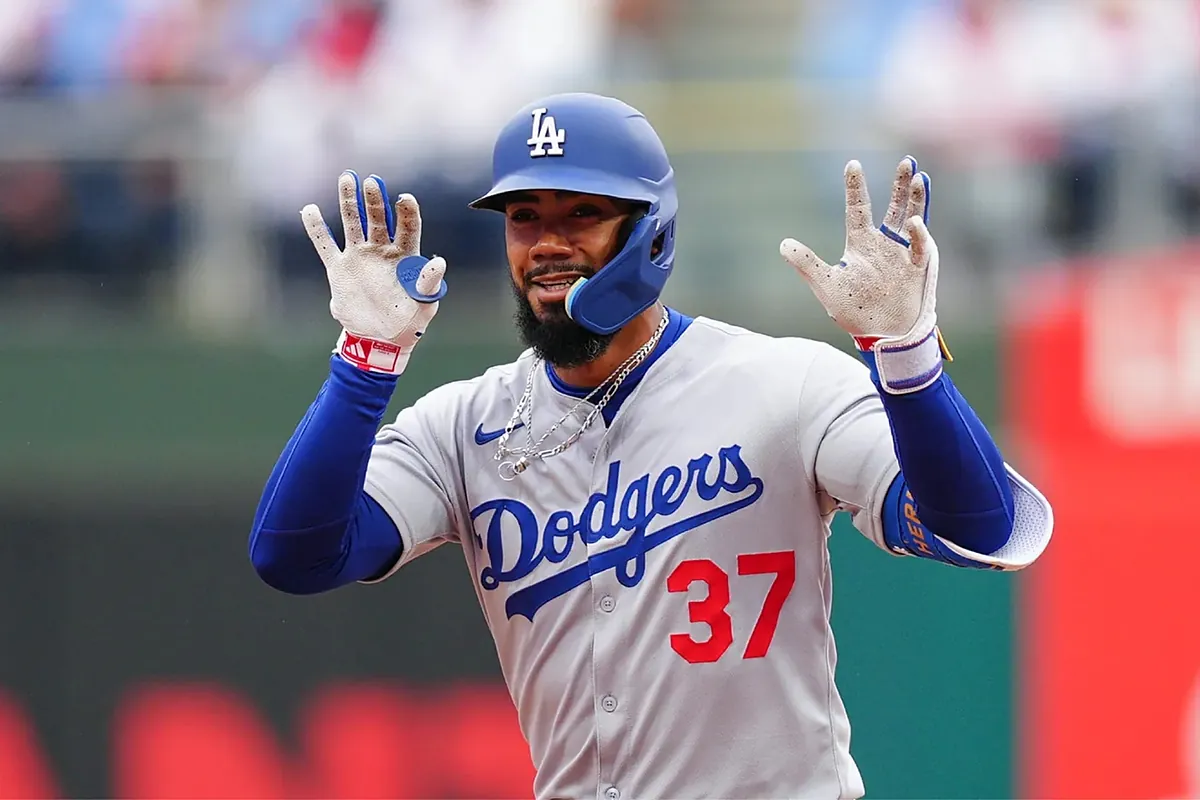 Dave Roberts Confirms: The Reason Teoscar Hernandez Is Out Of The Lineup! - 1ihz55t