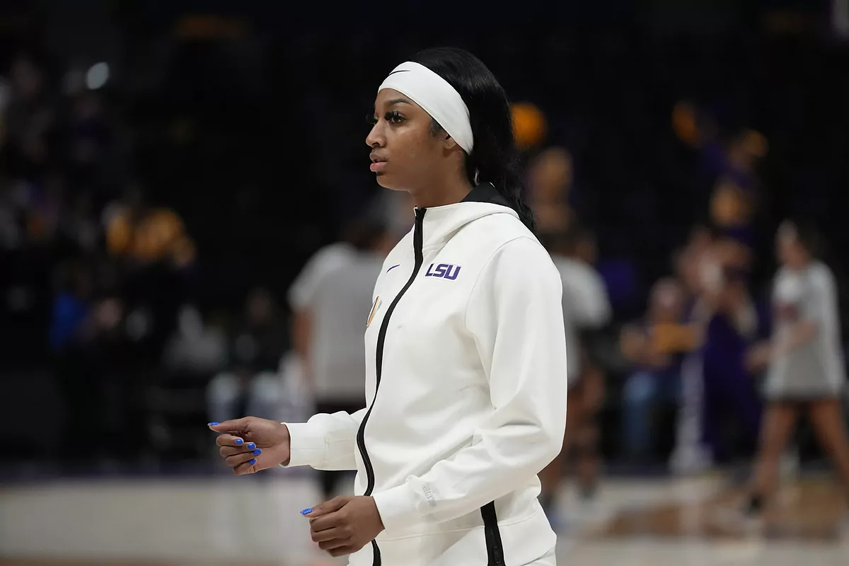 Angel Reese winning Sportswoman of the Year sparks backlash from WNBA fans