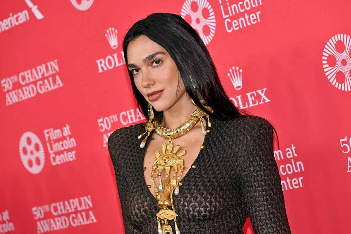 Dua Lipa Celebra Sucesso na Turnê Radical Optimism