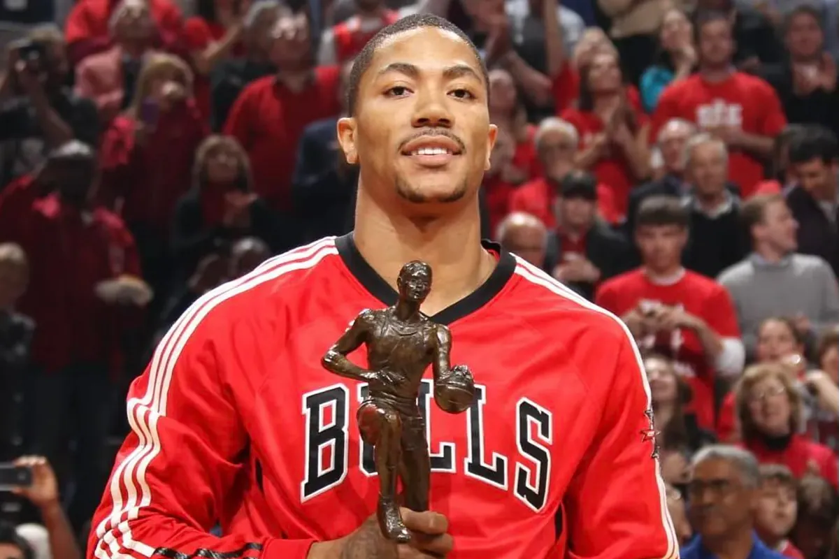 derrick rose youngest mvp