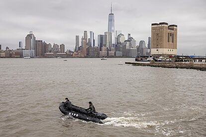 Final social media post from helicopter pilot of fatal Hudson River crash  resurfaces - and it's heartbreaking | Marca
