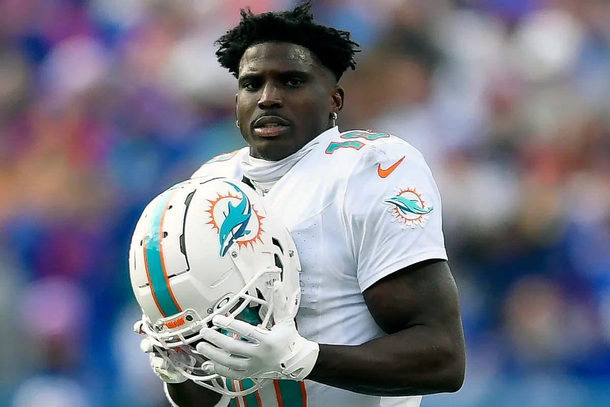 Tyreek Hill leaves his future in Miami up in the air again after DK Metcalf's trade request | Marca