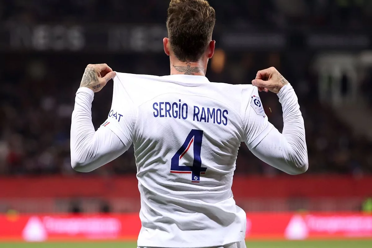 PSG Sergio Ramos 4 グレーシャツ Paris Saint Germain 2021/2022 Away Football Shirt Sergio