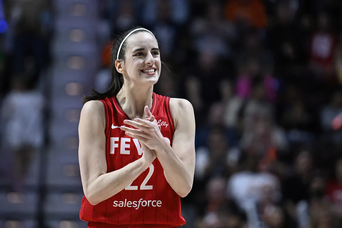 Caitlin Clark was recognized while trying to go incognito at a drive-thru |  Marca