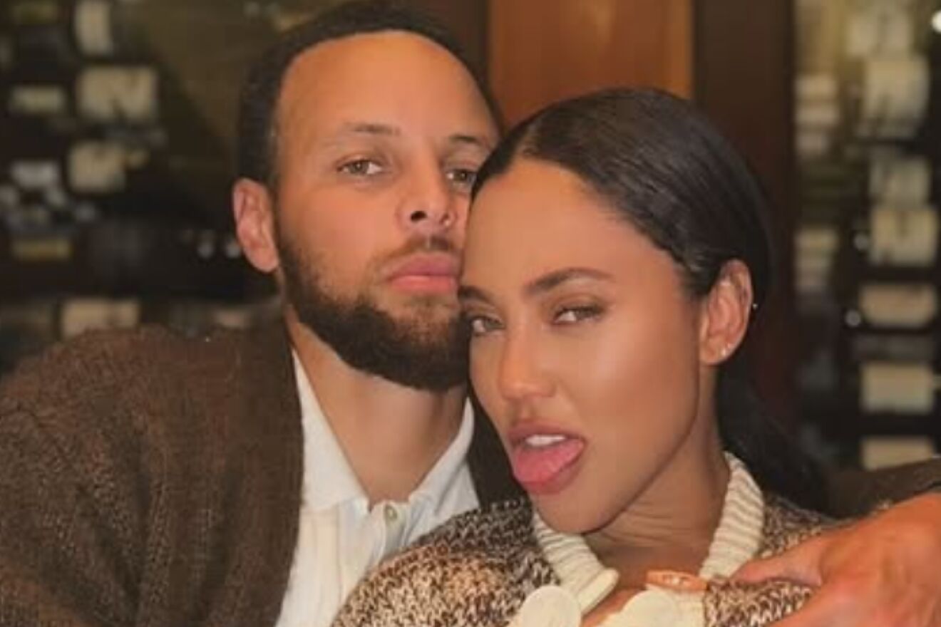 Stephen Curry's racy wedding anniversary photo with Ayesha catches fans(02)