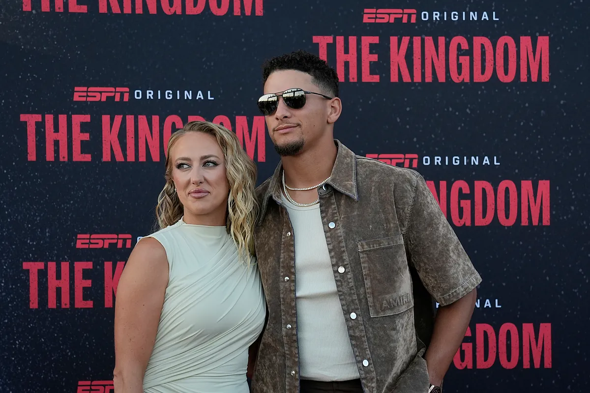 Patrick Mahomes has an exchange with Brittany that caught the attention of fans