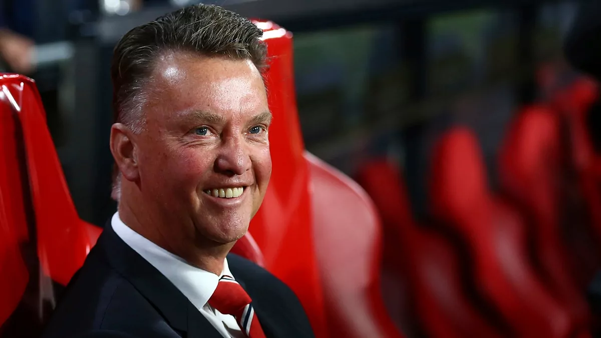 Louis van Gaal Chiến Lược Gia Hà Lan Đầy Cá Tính - Người Thầy Nội Chiến Độc Đáo Trên Đấu Trường Quần Đảo và Quần Đảo